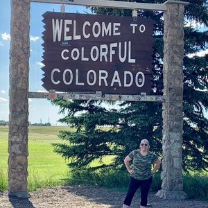 Meet your Posher, Hilary